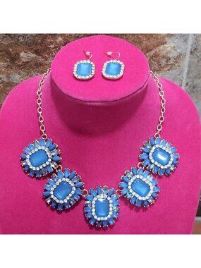 Blue Gold Tone Rhinestone Large Statement Necklace Earring Set
